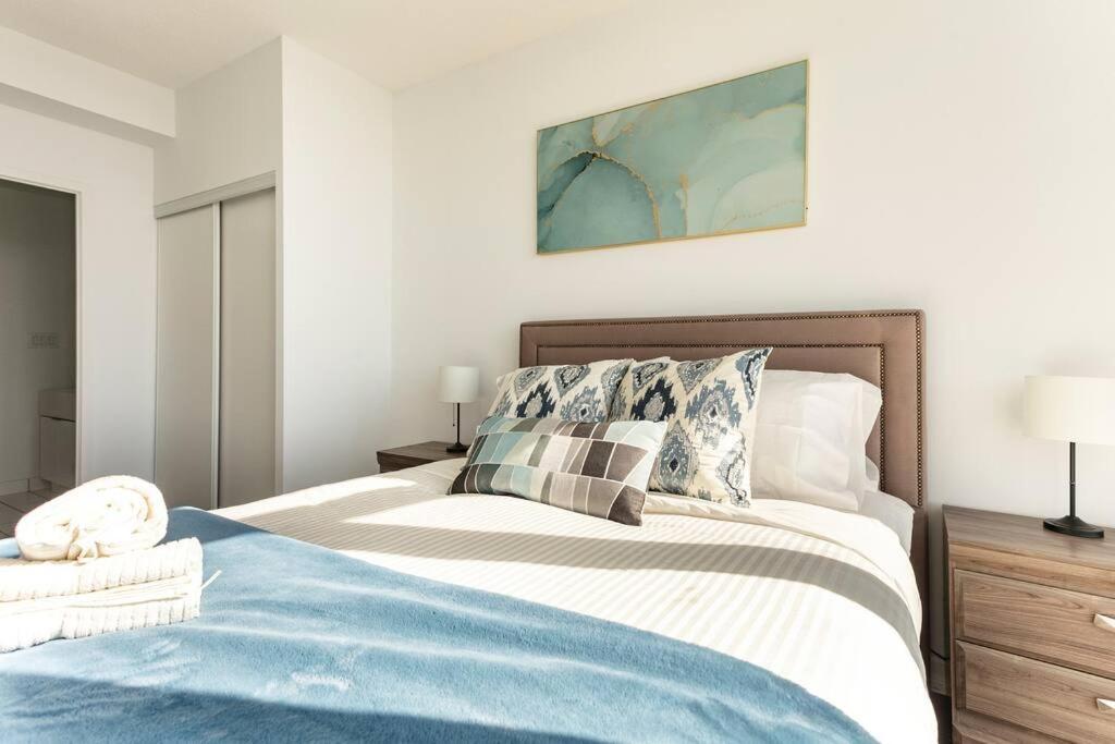 Luxury Downtown Lakeview & City View Condo Toronto Extérieur photo