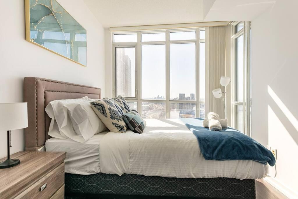 Luxury Downtown Lakeview & City View Condo Toronto Extérieur photo