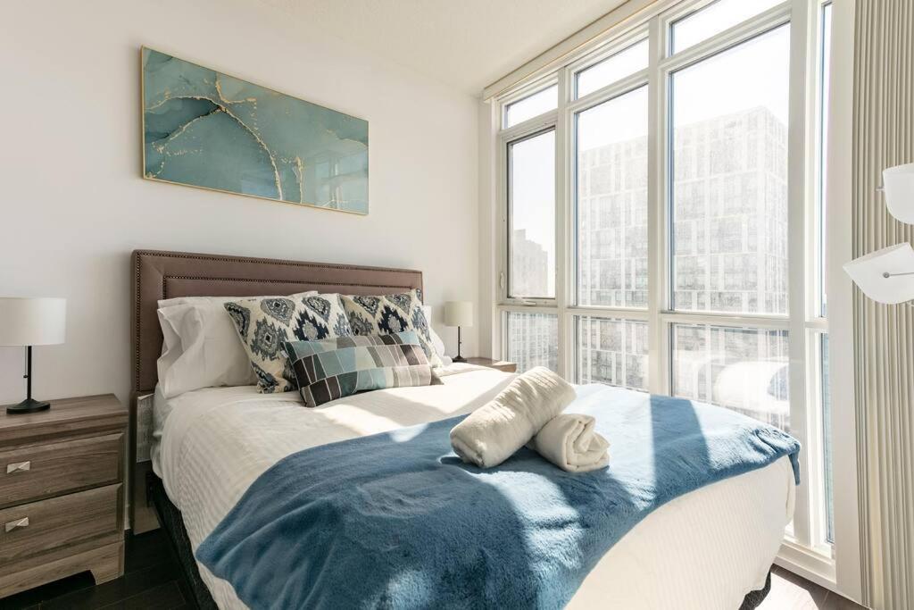 Luxury Downtown Lakeview & City View Condo Toronto Extérieur photo