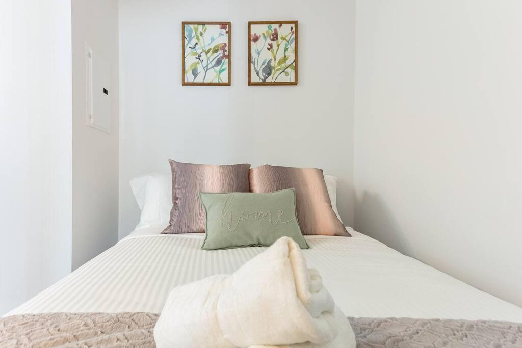 Luxury Downtown Lakeview & City View Condo Toronto Extérieur photo
